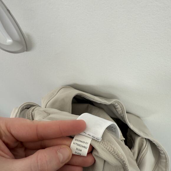 Athleta Trekkie Relaxed Mid Rise Jogger Pants Beige Travel Hiking Womens 14 Tall - Picture 9 of 9